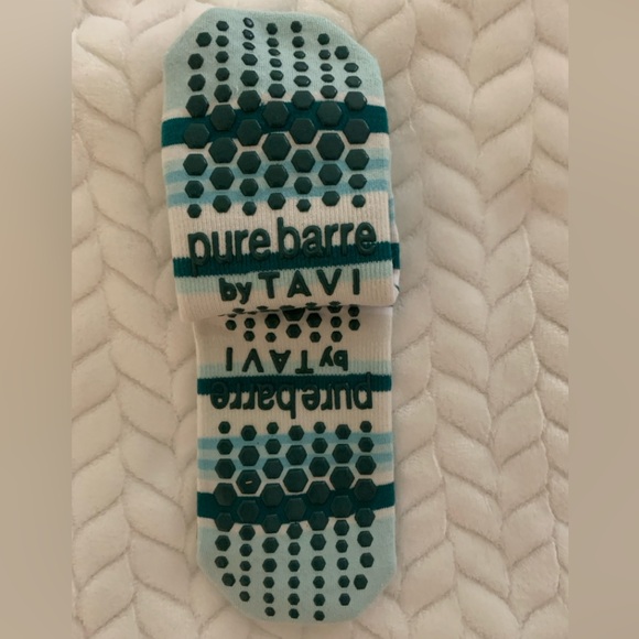 Pure Barre Aqua and White Low Rise Whimsy Strip Grip Socks [Medium{ - Picture 4 of 4
